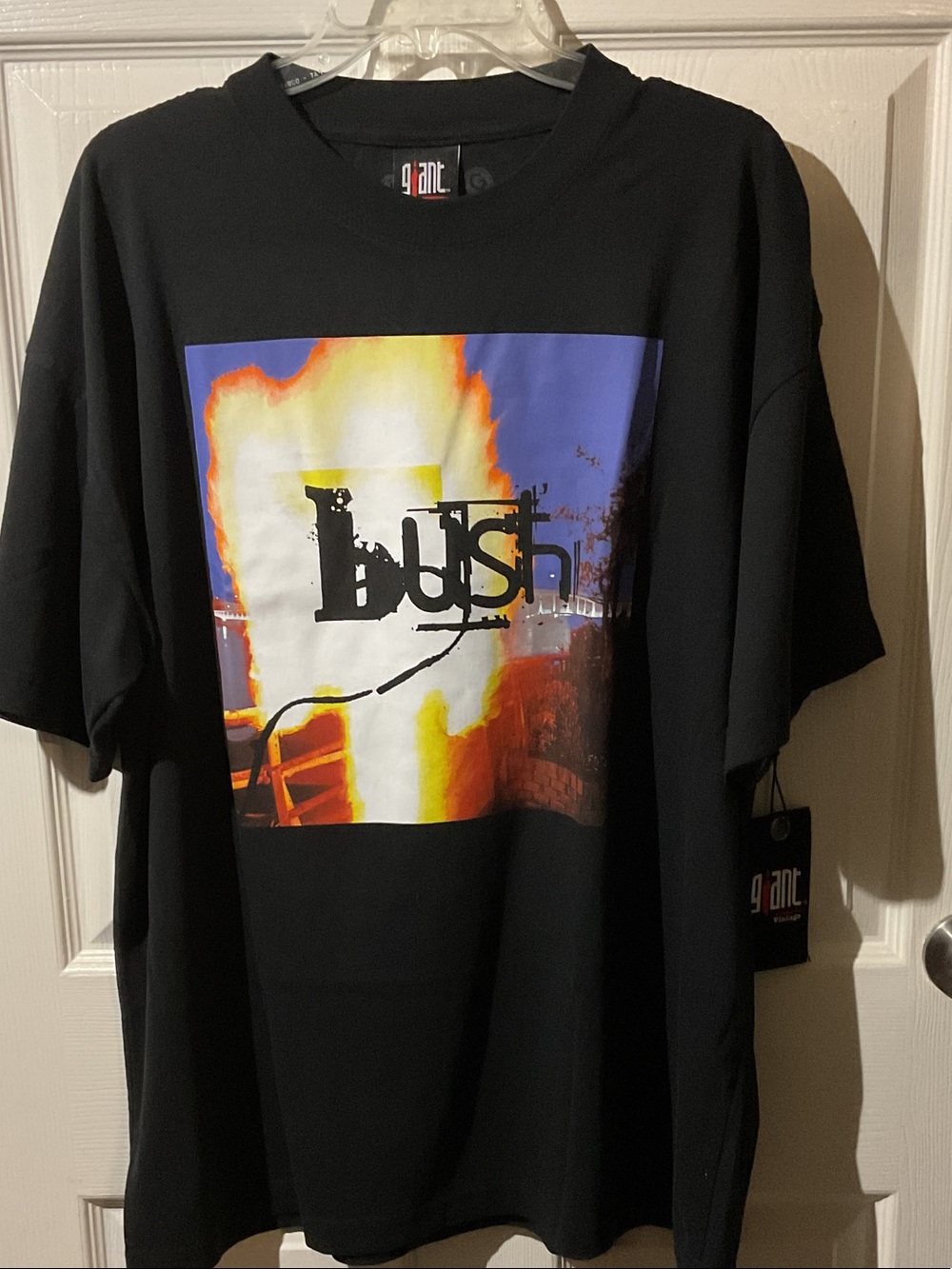 Giant Vintage Bush Black Short-Sleeve Band Tee